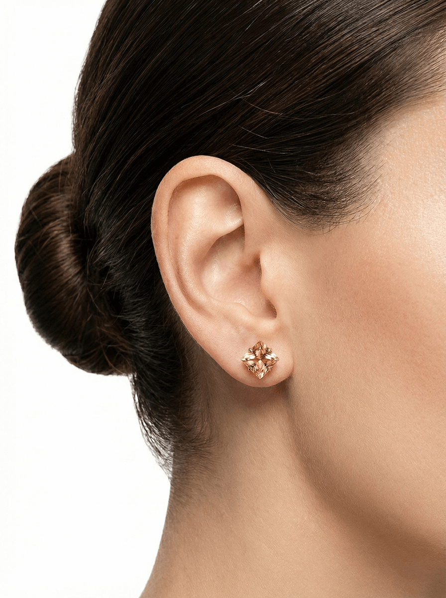 Brinco Carré Quadrado Banho 18K/ Ródio Branco